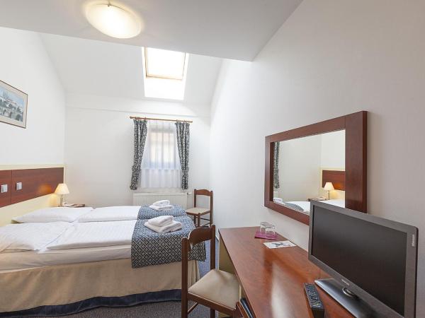 Hotel Atos : photo 4 de la chambre chambre double ou lits jumeaux standard