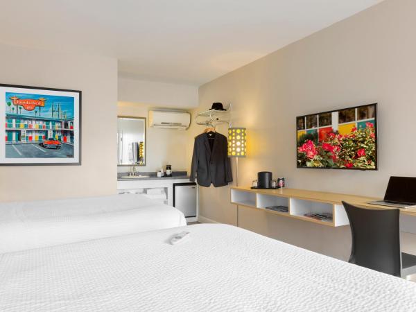 The Thunderbird Inn : photo 3 de la chambre chambre avec 2 lits queen-size