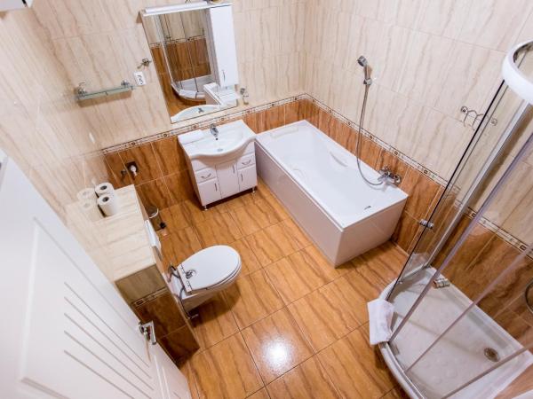 Luxury Apartment Hotel Siófok : photo 10 de la chambre appartement 3 chambres