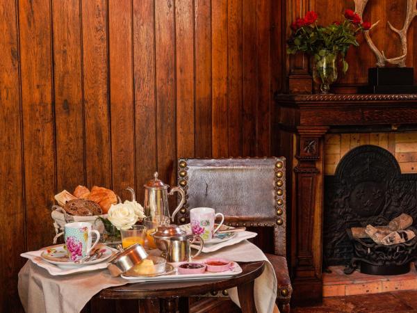Le Petit Manoir de Kériolet : photo 9 de la chambre chambre supérieure double avec vue sur la piscine