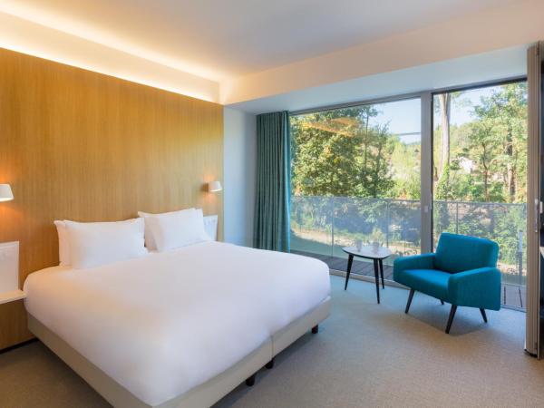 Best Western Plus Hotel Divona Cahors : photo 5 de la chambre chambre lit king-size supérieure - non-fumeurs