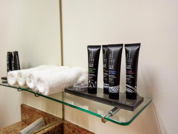 Mantra on The Esplanade : photo 5 de la chambre chambre double ou lits jumeaux - service de ménage hebdomadaire - vue sur ville