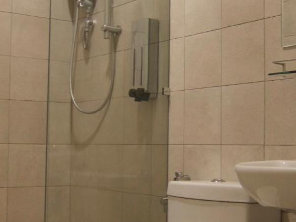 Hotel 1000 Miles : photo 4 de la chambre mini chambre double avec fenêtres