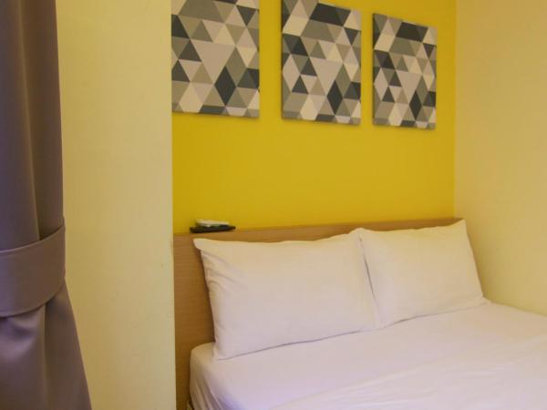 Hotel 1000 Miles : photo 2 de la chambre mini chambre double avec fenêtres