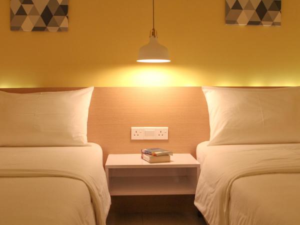 Hotel 1000 Miles : photo 1 de la chambre chambre lits jumeaux sans fenêtre