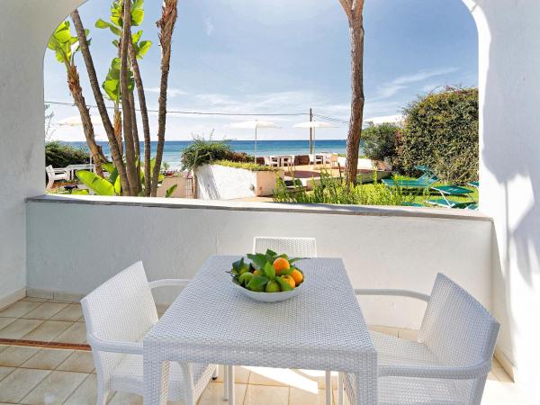 Parco Smeraldo Appartamenti : photo 8 de la chambre petit studio - vue sur mer