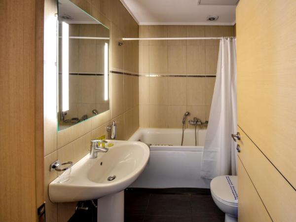 Astoria : photo 6 de la chambre chambre double avec balcon - vue sur ville