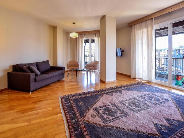 Astoria : photo 8 de la chambre suite de grand standing - vue sur ville