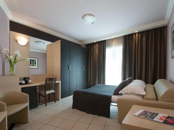 CDH Hotel La Spezia : photo 1 de la chambre suite junior familiale