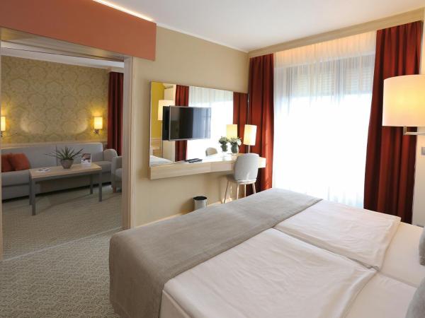 Ensana Thermal Aqua : photo 1 de la chambre superior suite with wellness and fitness access