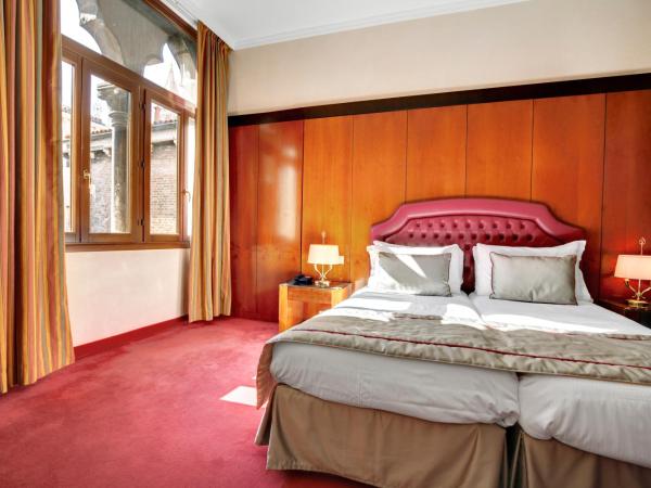 Hotel Donà Palace : photo 4 de la chambre chambre double deluxe