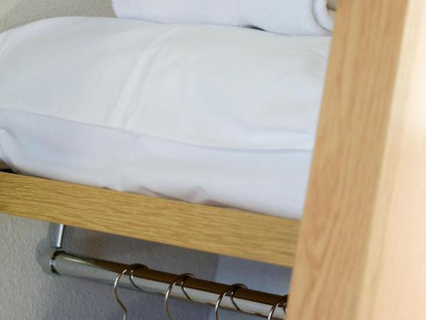 B&B HOTEL Cholet Sud : photo 5 de la chambre chambre double