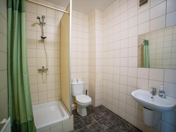 Ondraszka : photo 2 de la chambre chambre lits jumeaux avec salle de bains privative