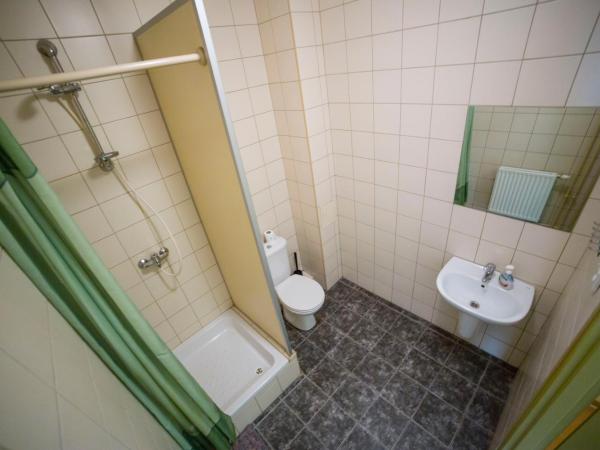 Ondraszka : photo 3 de la chambre chambre lits jumeaux avec salle de bains privative