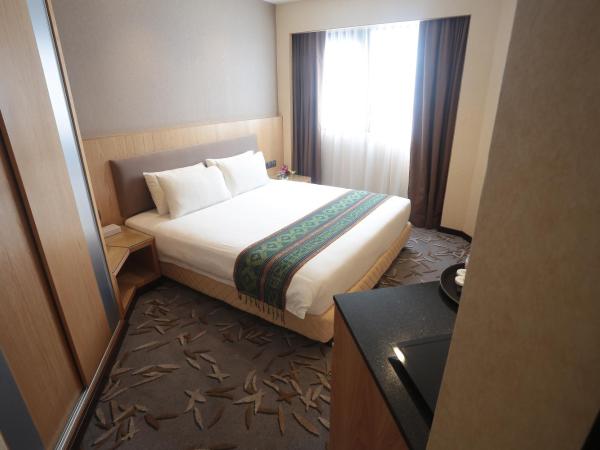 Imperial Riverbank Hotel Kuching : photo 4 de la chambre chambre lit king-size supérieure