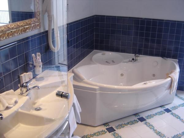 Hotel Continental : photo 10 de la chambre suite - vue sur mer