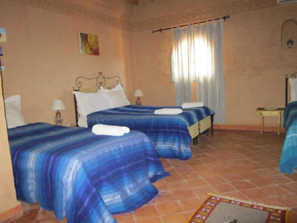 Riad Dar Barbara : photo 7 de la chambre chambre quadruple - vue sur jardin