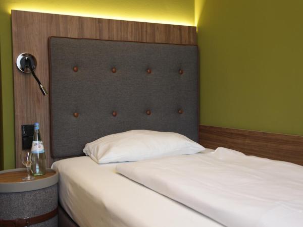 The Ascot Hotel : photo 3 de la chambre chambre simple standard