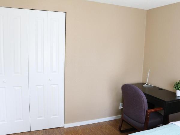 Quiet, clean and comfortable room : photo 3 de la chambre chambre double standard avec salle de bains commune
