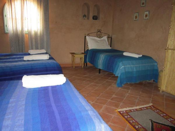 Riad Dar Barbara : photo 9 de la chambre chambre quadruple - vue sur jardin