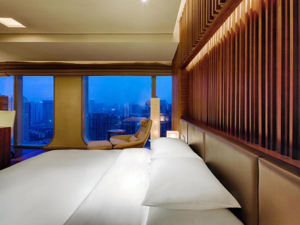 Andaz Xintiandi Shanghai - A concept by Hyatt : photo 5 de la chambre loft lit king-size