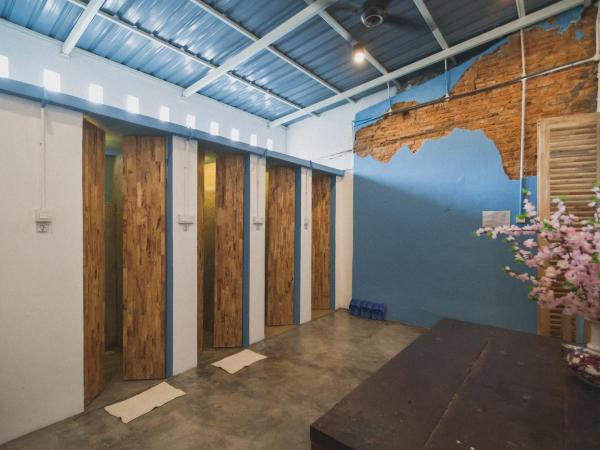 My Guesthouse 109 - SELF CHECK IN : photo 9 de la chambre chambre lit queen-size avec salle de bains commune