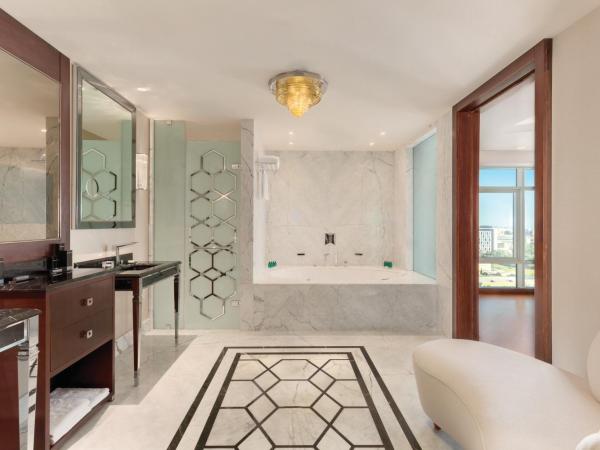 Wyndham Grand Istanbul Europe : photo 1 de la chambre suite présidentielle avec 1 lit king-size - non-fumeurs