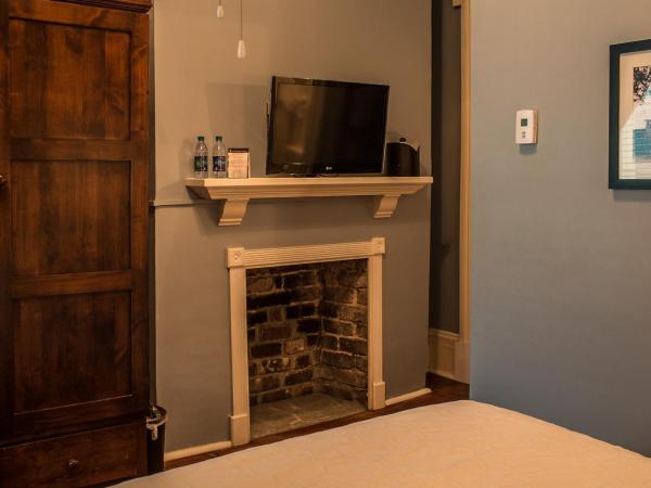 The Marshall House, Historic Inns of Savannah Collection : photo 3 de la chambre petite chambre lit queen-size