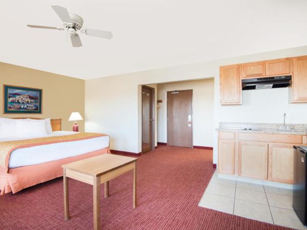Hawthorn Suites by Wyndham Albuquerque : photo 1 de la chambre suite studio lit king-size - non-fumeurs