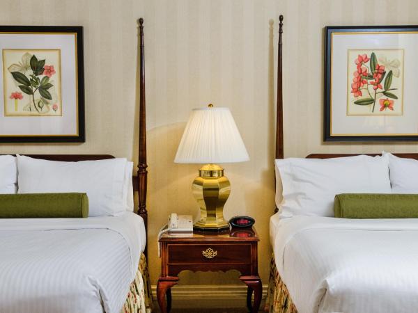 Mayflower Park Hotel : photo 2 de la chambre chambre standard avec 2 lits queen-size