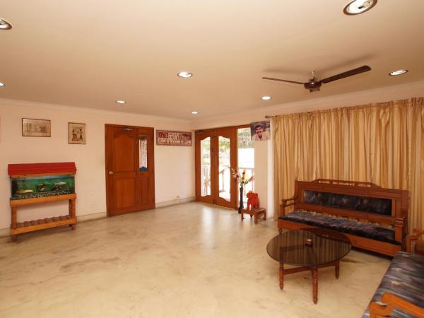 Lloyds Serviced Apartments, Near Music Academy : photo 1 de la chambre chambre double deluxe