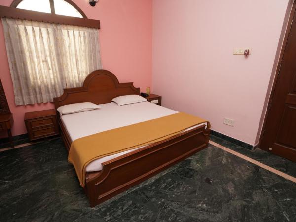 Lloyds Serviced Apartments,Krishna Street,T Nagar : photo 9 de la chambre chambre double classique