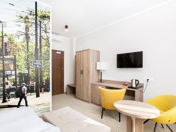 Meet Poznań Hotel : photo 8 de la chambre chambre lits jumeaux standard