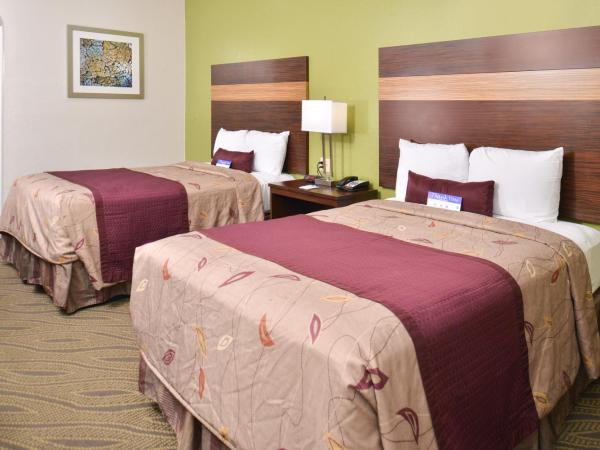 Americas Best Value Inn Downtown Houston : photo 1 de la chambre chambre double avec 2 lits doubles