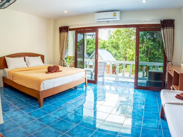 Hugs Guesthouse : photo 4 de la chambre chambre triple deluxe avec balcon