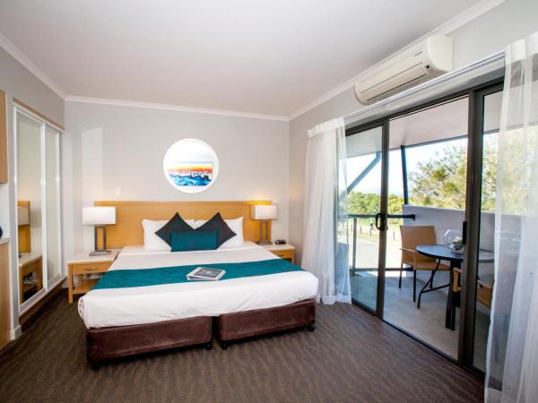 Manly Marina Cove Motel : photo 3 de la chambre chambre familiale avec balcon - premier Étage 
