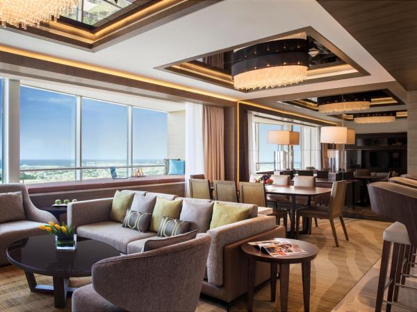 Towers Rotana - Dubai : photo 2 de la chambre spacieux appartement 3 chambres