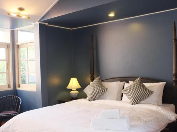 Baan Ongkharak bed & breakfast : photo 3 de la chambre chambre double avec balcon