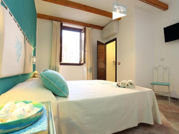 Palau De Rosa : photo 6 de la chambre chambre double ou lits jumeaux avec salle de bains privative