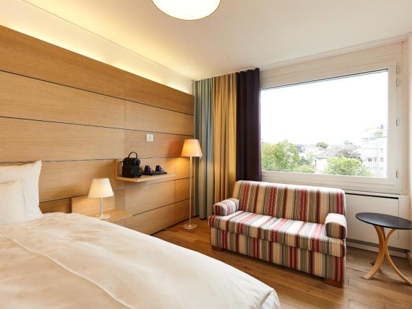 Steinenschanze Stadthotel : photo 2 de la chambre grande chambre double 