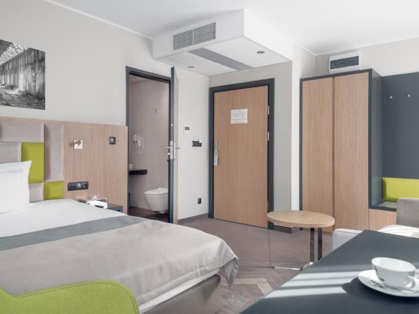 HOTEL ALMOND BUSINESS & SPA BY GRANO Gdańsk : photo 6 de la chambre chambre double ou lits jumeaux supérieure