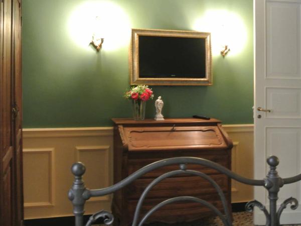 Palazzo Zecchino B&B : photo 7 de la chambre chambre lit queen-size