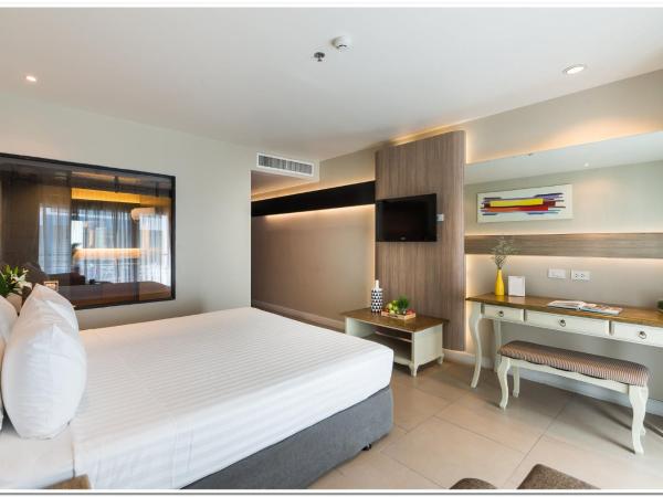 Sea Me Spring Too Hotel : photo 6 de la chambre chambre de luxe (côté rue)