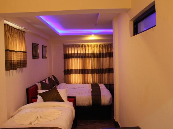 Hotel Gallery Nepal : photo 5 de la chambre chambre familiale avec balcon