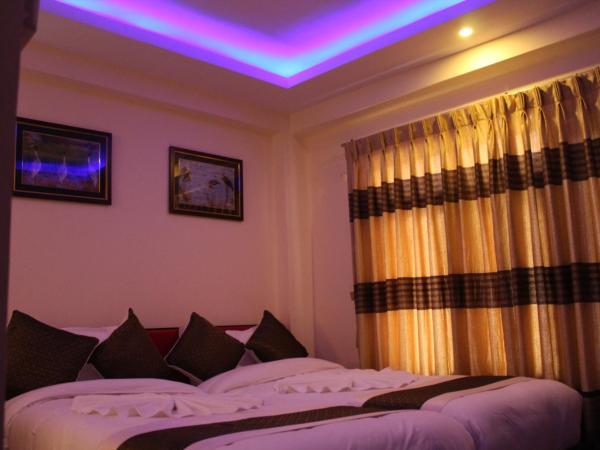 Hotel Gallery Nepal : photo 4 de la chambre chambre familiale avec balcon