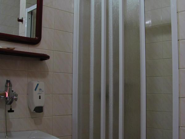 Hotel Isora : photo 3 de la chambre chambre double ou lits jumeaux standard