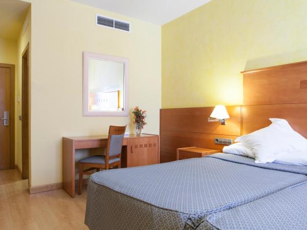 Hotel Cervantes : photo 10 de la chambre chambre double ou lits jumeaux