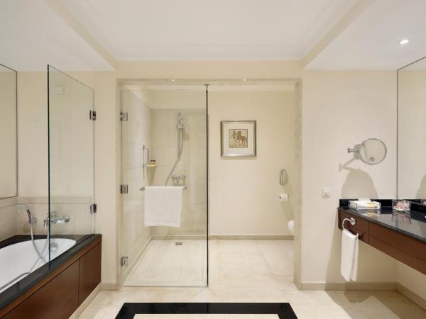 Hyatt Regency Thessaloniki : photo 4 de la chambre chambre lit king-size