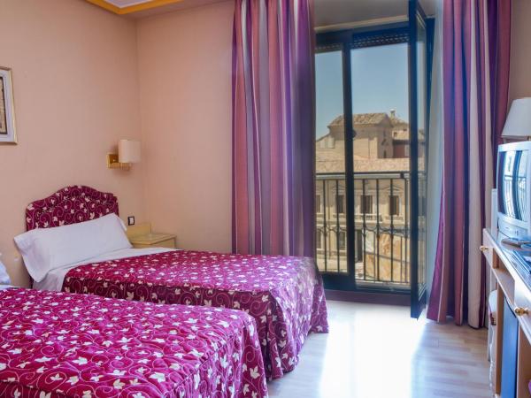 Hotel Tibur : photo 4 de la chambre chambre double ou lits jumeaux