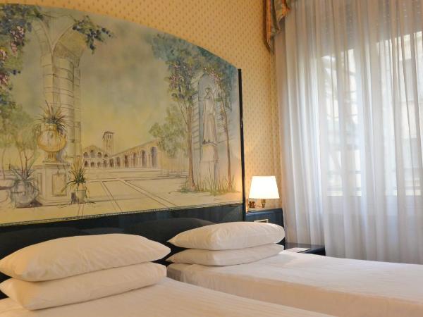 iH Hotels Milano Ambasciatori : photo 1 de la chambre chambre lits jumeaux